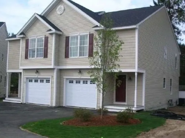 43 Cranberry Way, Manchester, NH 03109-5962