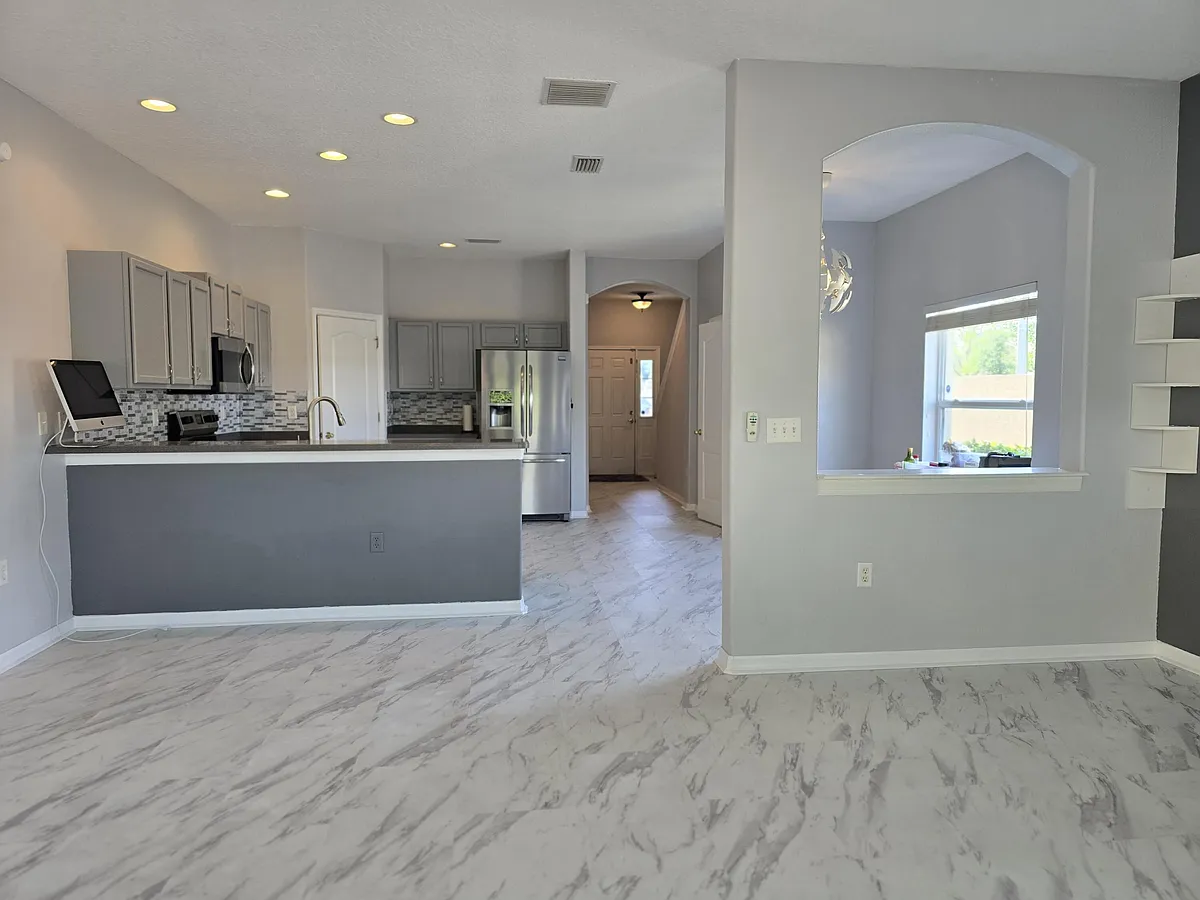 Building Photo - 1112 Andrew Aviles Cir