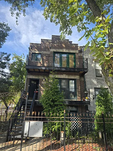 2452 W Taylor St #1 Photo 1