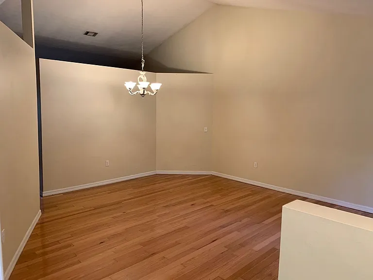 10617 SW 55th Pl — Photo 5