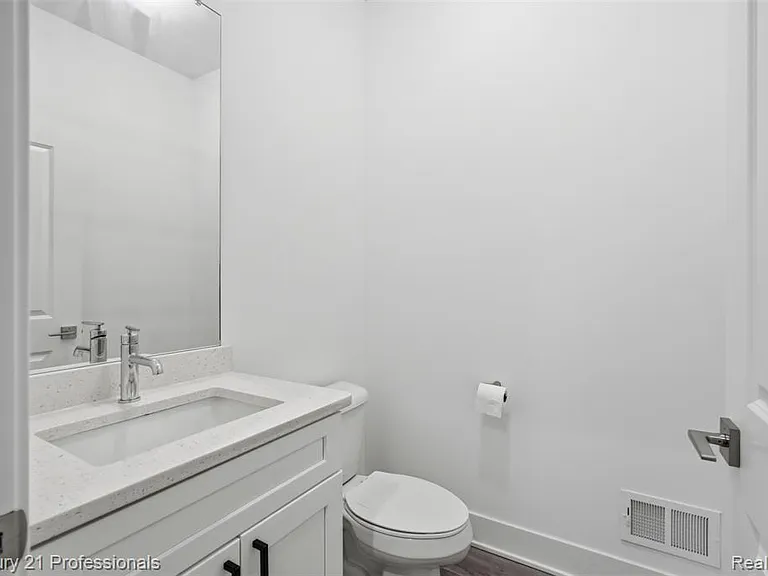 2917 Summers Pl — Photo 21