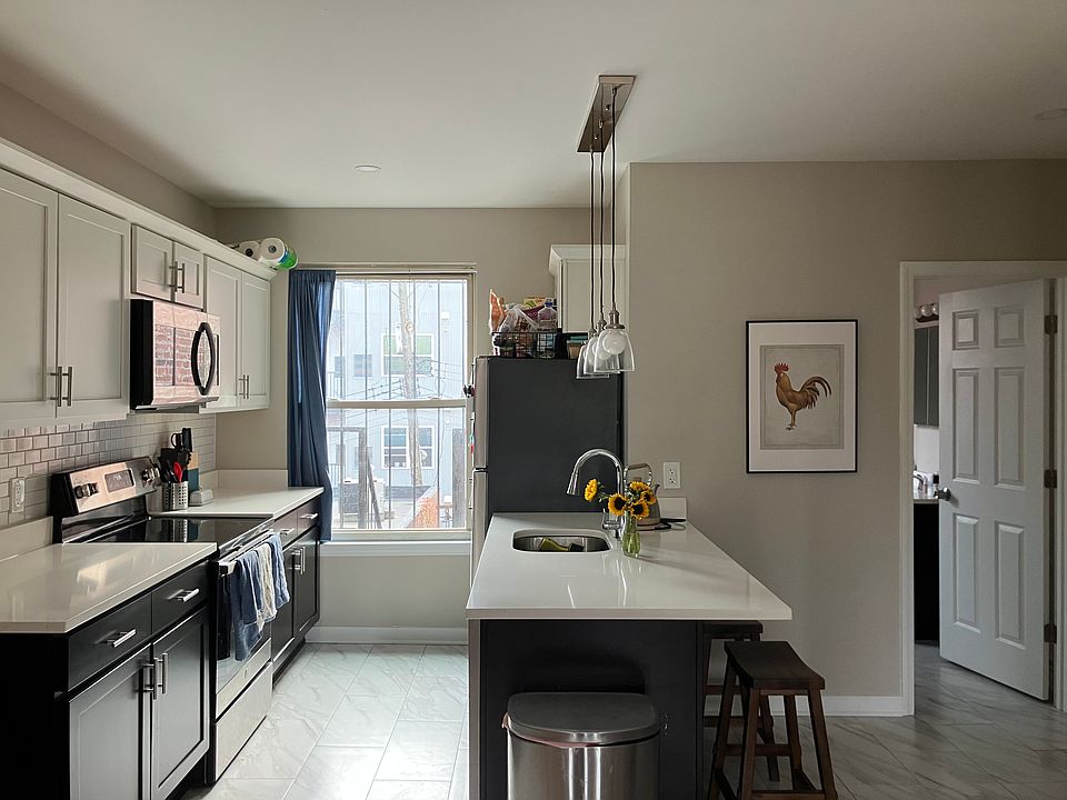 2nd image of 5728 Baum Blvd APT 12F