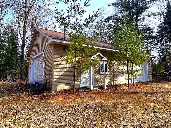 4th image of 2115 Drummond Rd