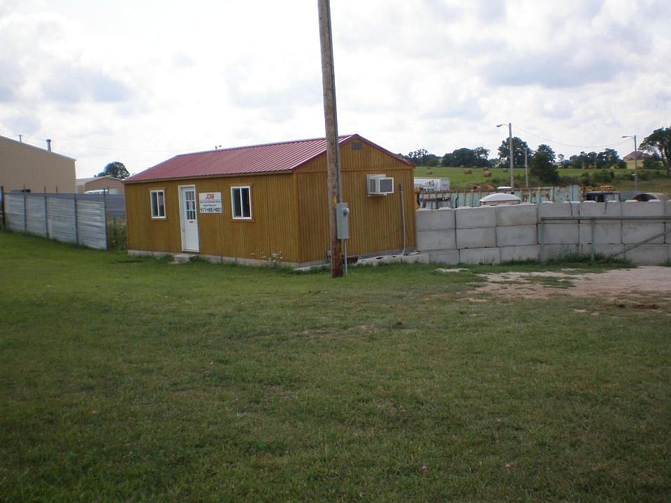 2nd image of 4520 State Highway 14 E