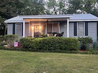 605 E 8th Ave, Havana, FL 32333