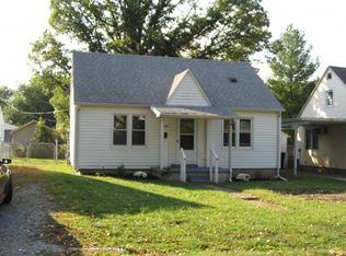 1406 14th St, Charleston, IL 61920