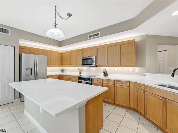 14250 Royal Harbour Ct Unit 318, Fort Myers, FL 33908