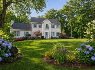 5 Hazelton Ln, South Kingstown, RI 02892