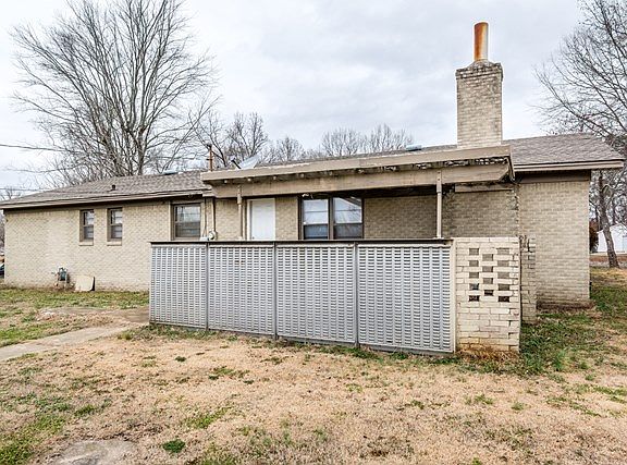 5th image of 230 Underwood Dr