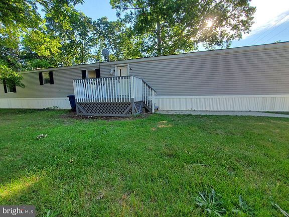 2nd image of 3613 Weymouth Dr