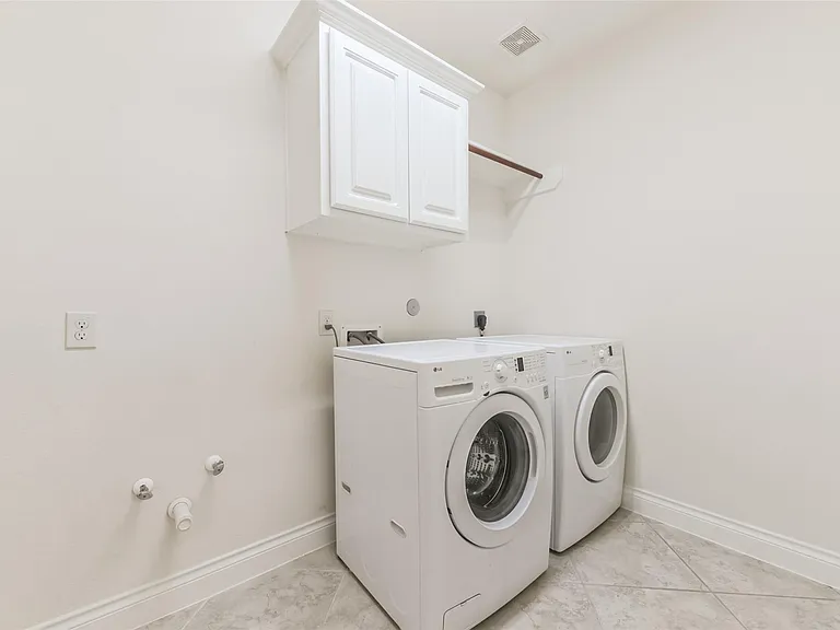 10014 Eldarica Way — Photo 31