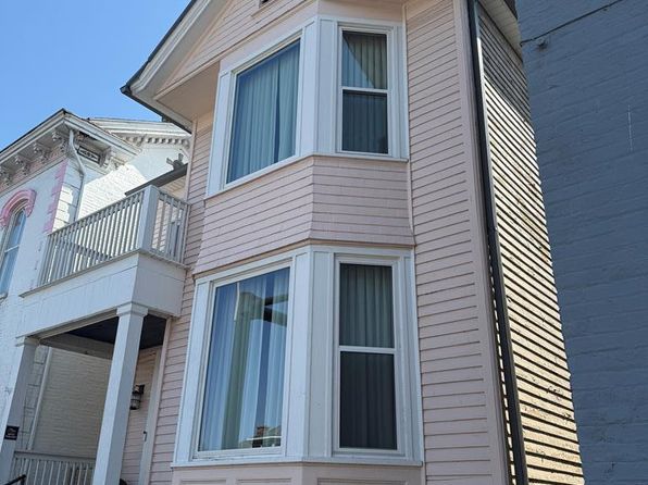 206 E 3rd St, Maysville, KY 41056