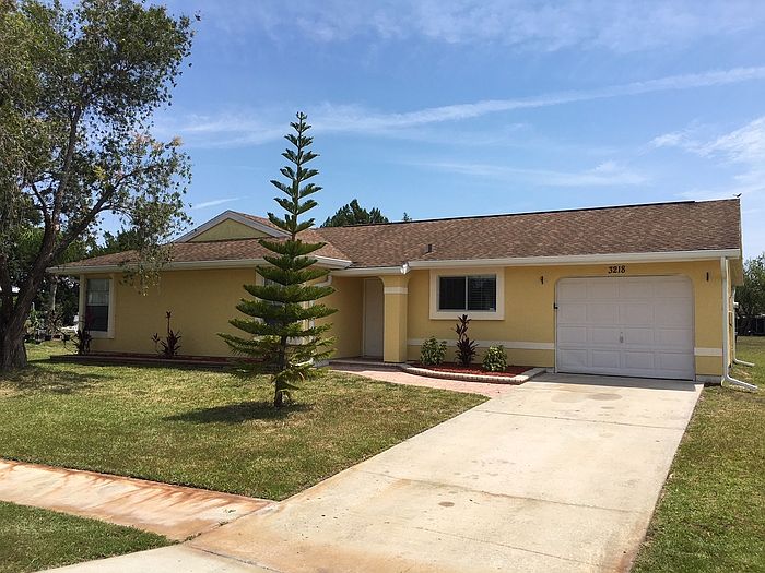 1st image of 3218 Montclair Cir