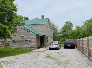 104 1st St #B, Cynthiana, KY 41031