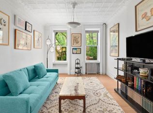 428 E 9th St APT 10, New York, NY 10009