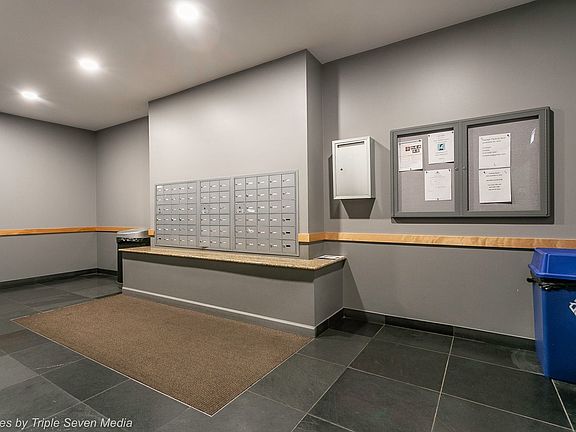 4th image of 873 N Larrabee St APT 506