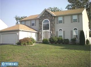 1063 Huntingdon Dr, Williamstown, NJ 08094
