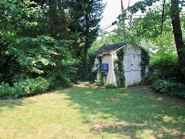 6107 Maylane Dr — Photo 112