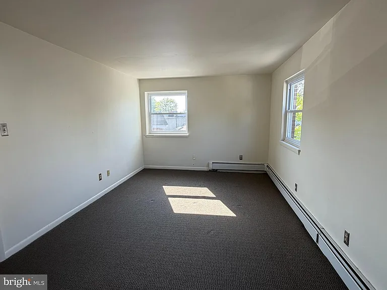 801 W Chester Pike — Photo 11