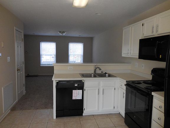 5th image of 431 Dabney Dr