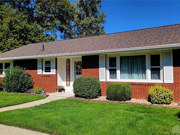 4th image of 324 Oakridge Dr