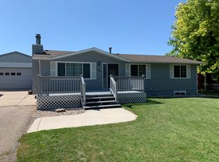 1762 Zuni Dr, Sheridan, WY 82801