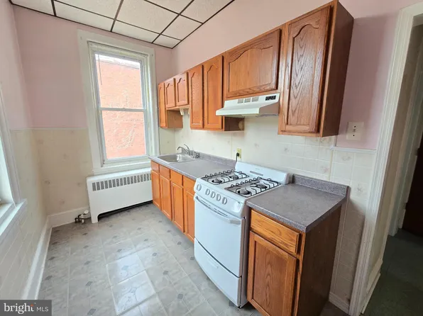 5315 Master St APT 2, Philadelphia, PA 19131