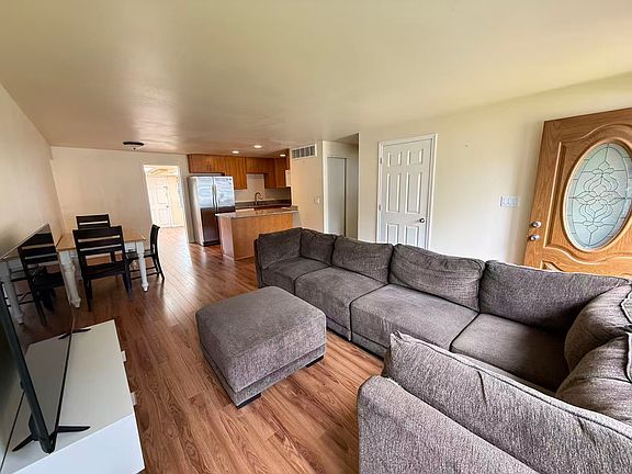 4th image of 834 165th Ave NE