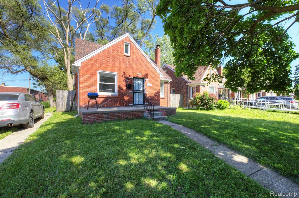 16890 Saint Marys St, Detroit, MI, Detroit