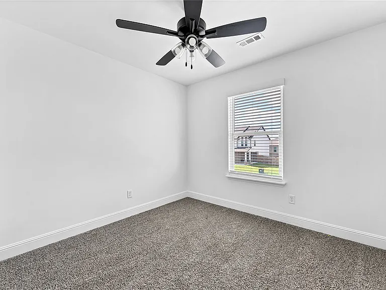 2070 Wildflower Dr — Photo 19