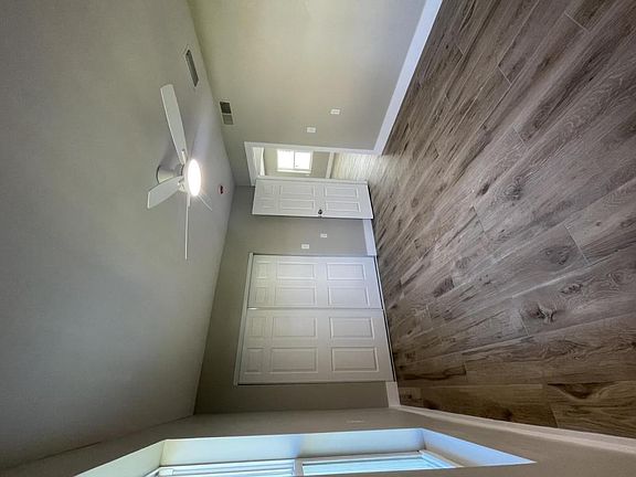 5th image of 928 Lantana Ave