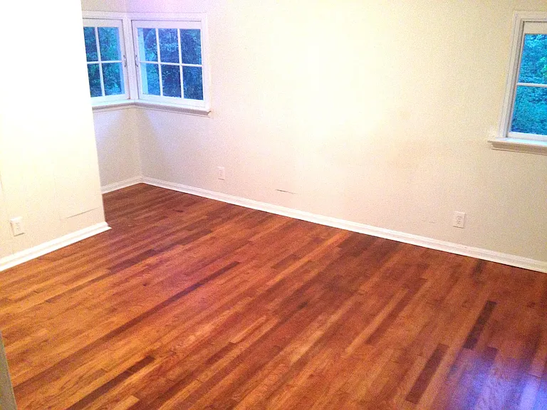 Sloan Cir SE — Photo 4