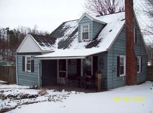 212 N Main St, Milroy, PA 17063
