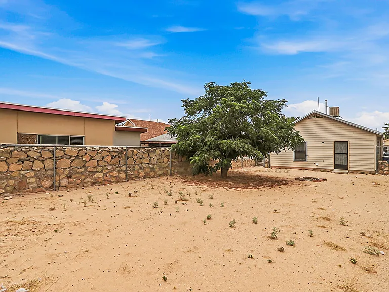 12320 Robert Dahl Dr — Photo 2