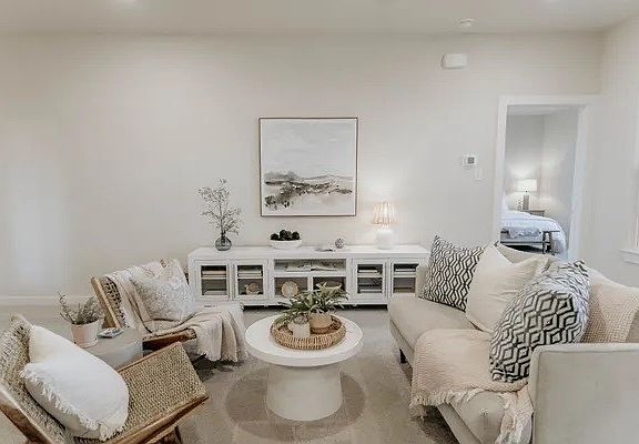 3rd image of 1208 Anderson Dr