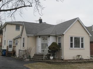 8048 Lockwood Ave, Burbank, IL