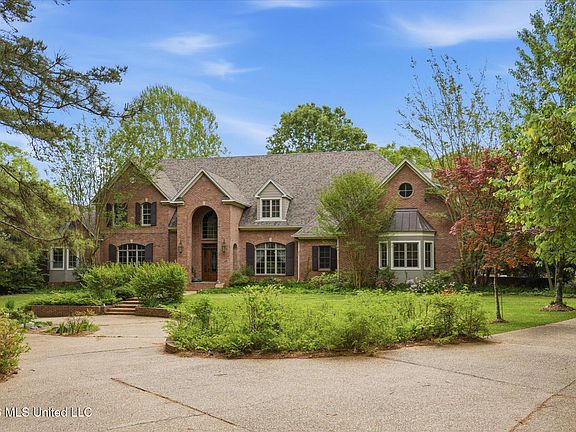 3rd image of 136 Swan Sea Ln