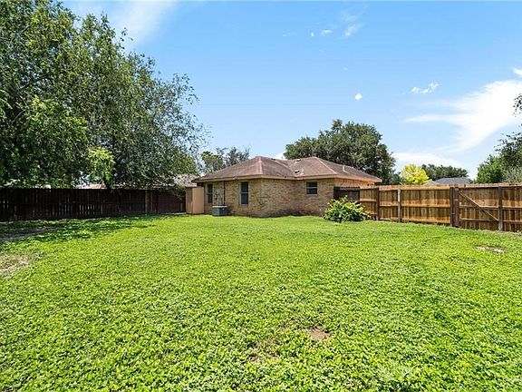 2nd image of 3820 Monica Dr