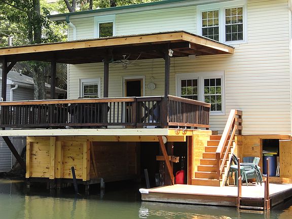3rd image of 364 E Lakeshore Dr