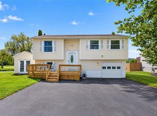 3888 Pintail Path, Liverpool, NY 13090