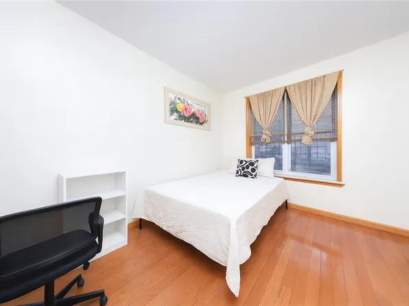 1152 64th Street image 7 of 32