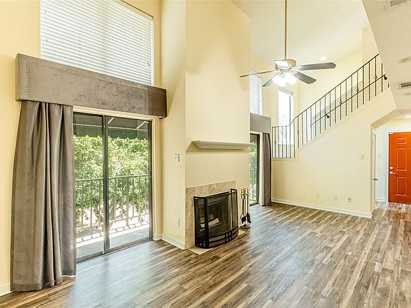 3rd image of 4402 Holland Ave APT 202