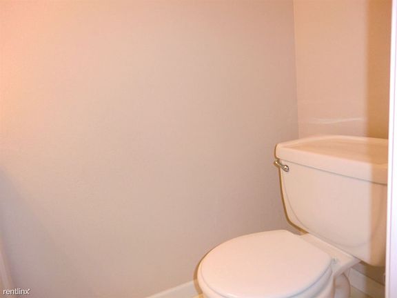 Orchard View 408 Half Bath (2)