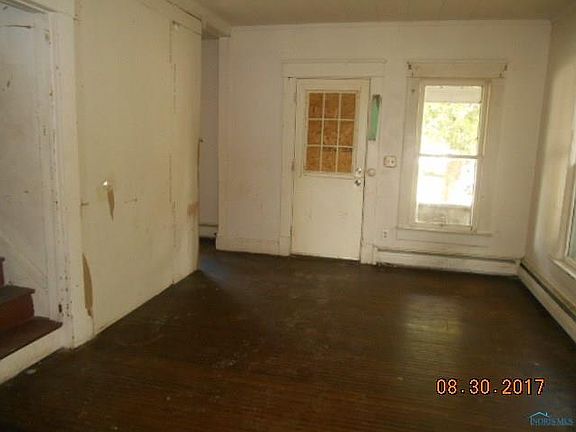 4th image of 438 Navarre Ave