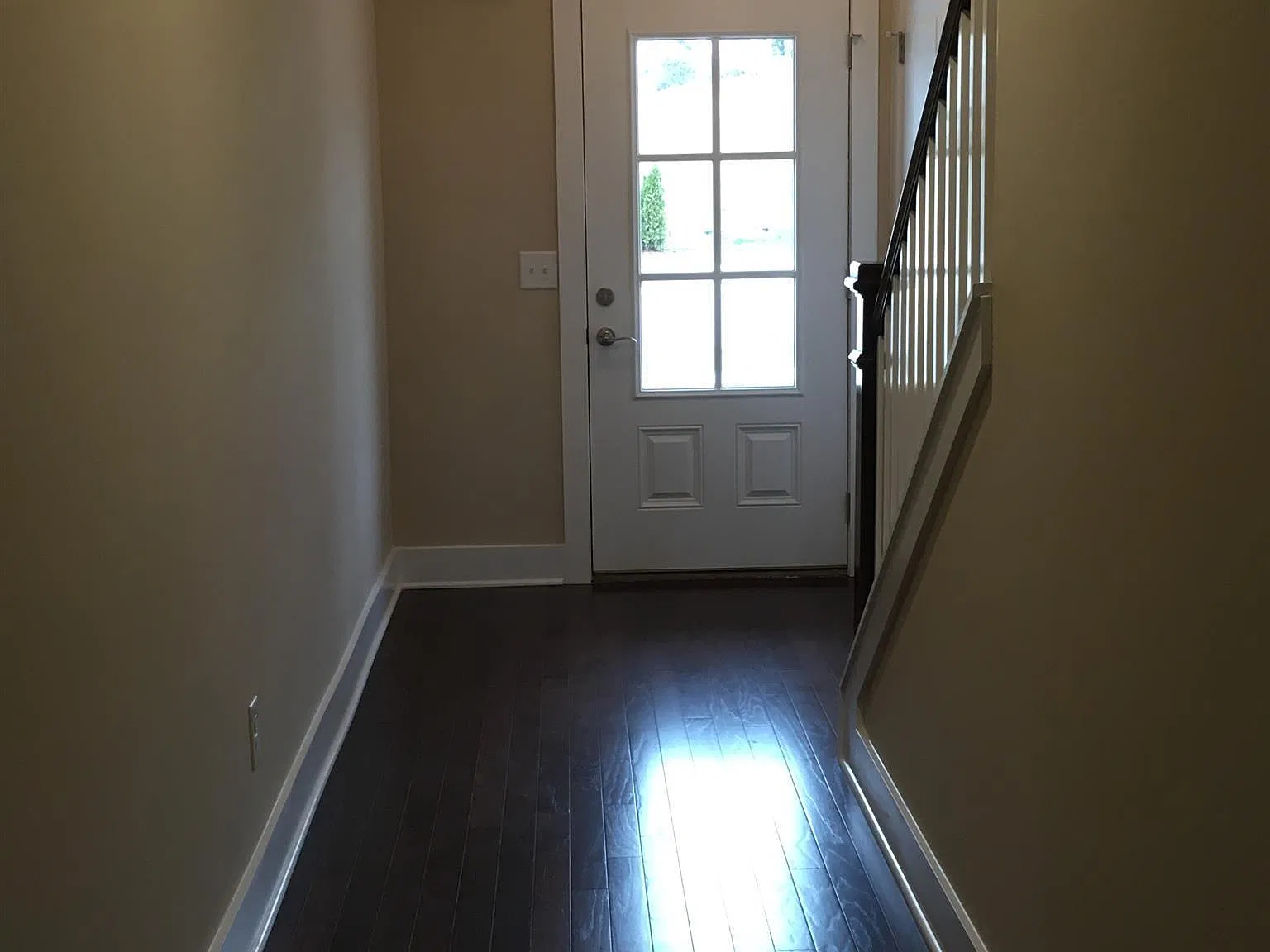 3 bed, 2.5 bath, 2012 sqft, $3,199 — Photo 4