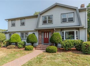 6 Lord Fox Run, Lincoln, RI 02865