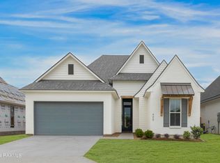 405 Lost Bridge Dr, Broussard, LA 70518