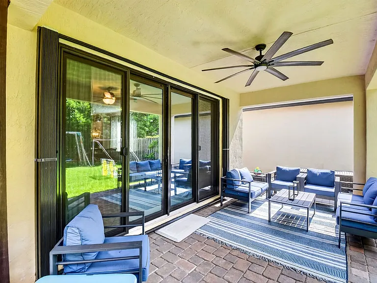 9062 Gulf Cove Dr — Photo 4