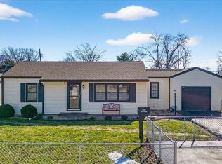 1918 E C St, Belleville, IL 62221