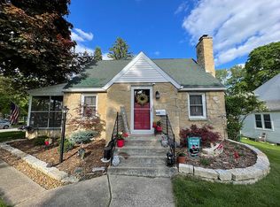 613 Pearl St, Edgerton, WI 53534